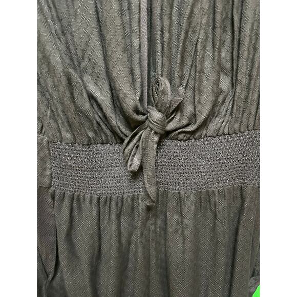 Flannel Black Long Sleeve Jumpsuit with Smocked Waist - Size 1 Small NWT - Picture 11 of 14